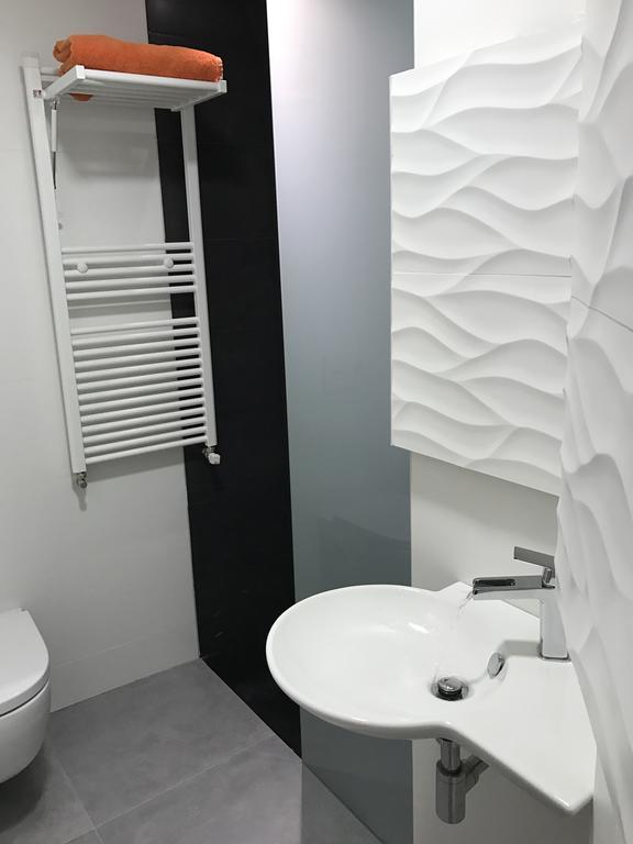 Smart-Tech Plaza Apartment ซาลามังกา ภายนอก รูปภาพ